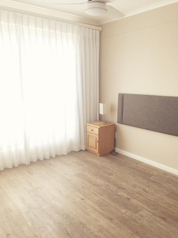 To Let 3 Bedroom Property for Rent in Wynberg Upper Western Cape